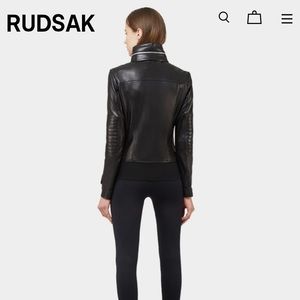 💥HOST PICK💥 NWOT-RUDSAK (XS) Tisha long leather padded jacket